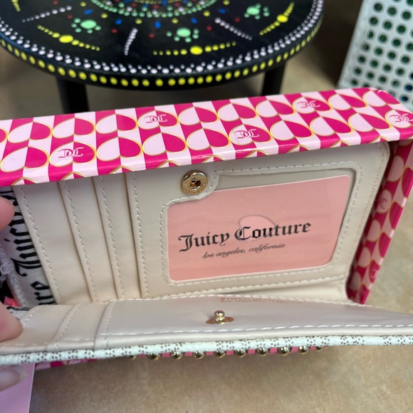 Juicy Couture Love Never Dies Bifold Wallet NWT - Picture 3 of 5